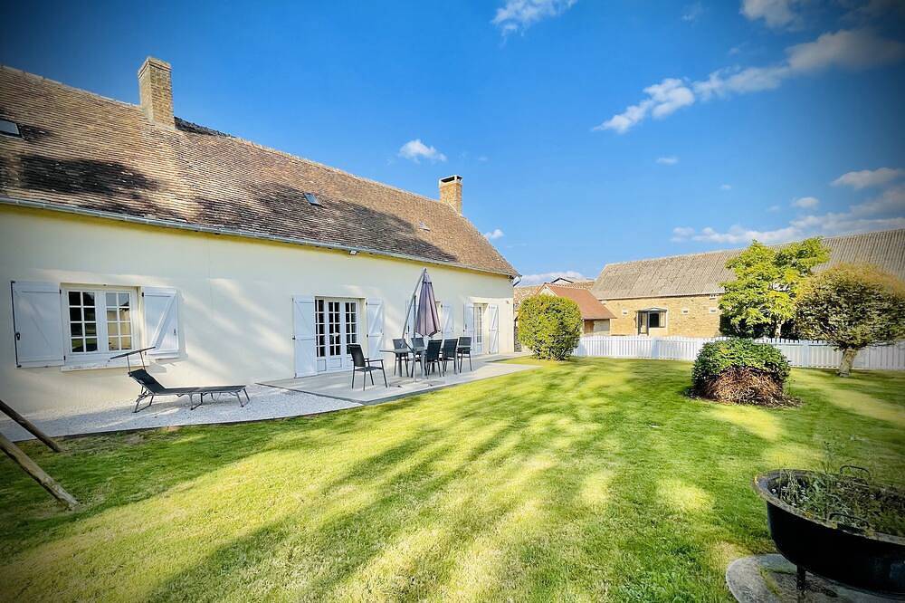 Country house with heated indoor pool, spa and games room in Saint-Gervais-en-Belin, Sarthe