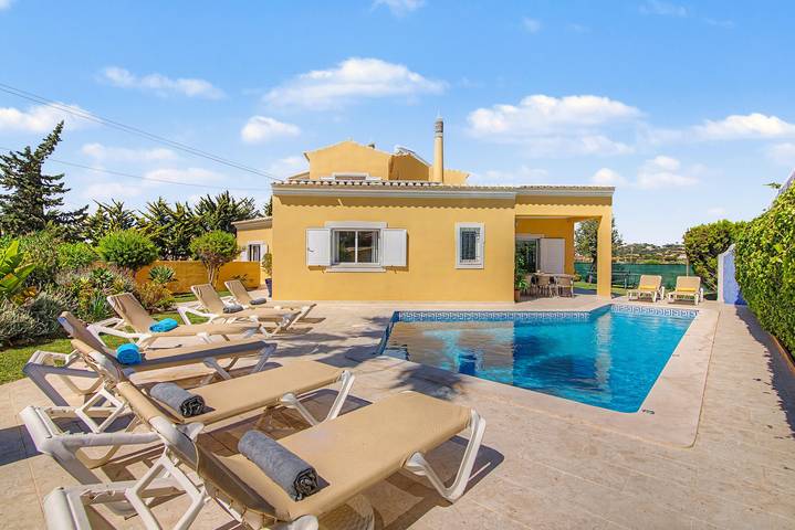 Villa pour 8 personnes, avec jardin - 1