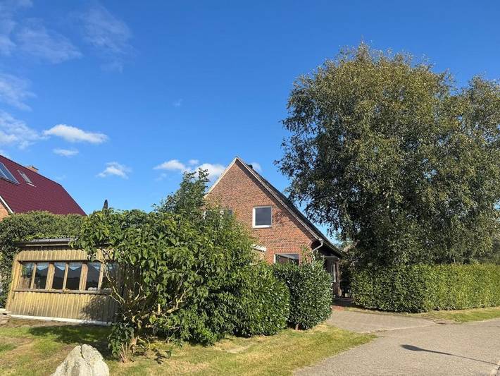 Ferienwohnung für 5 Personen, mit Terrasse und Garten sowie Ausblick