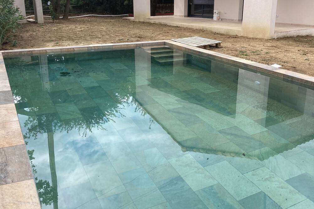 Location maison avec piscine in Blauzac, Région de Nîmes