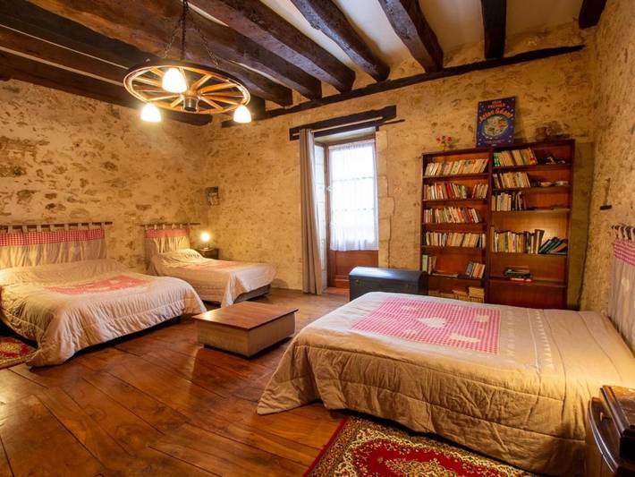 Location de vacances pour 6 personnes, avec jardin à Saint-Front-la-Rivière - 3