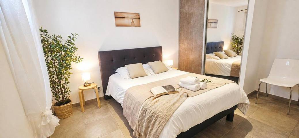Gîte pour 2 personnes, avec piscine ainsi que vue et jardin à Farinole - 4
