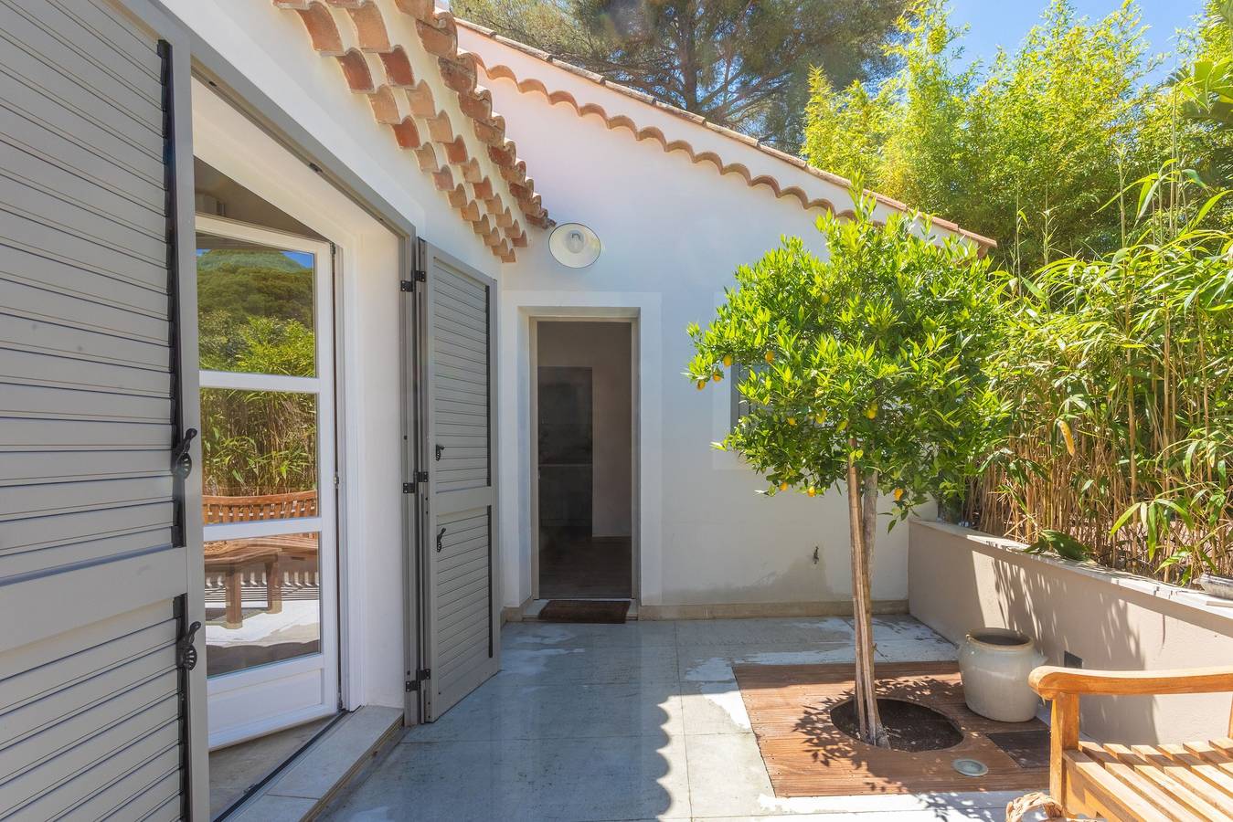 Maison de vacances « Maison Strelitzia » avec piscine partagée, Wi-Fi et climatisation in Sainte-Maxime, Côte méditerranéenne (France)