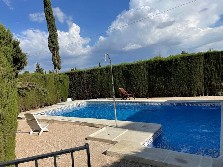 Chalet para 16 personas, con vistas además de jardín y piscina en Vega de Granada - 2