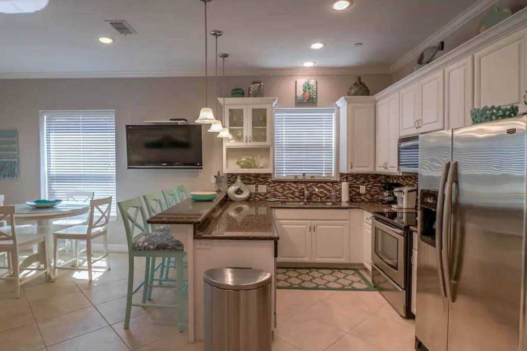 Ganze Wohnung, Komplett renoviertes Haus am Strand 7 Nächte mit 6 bezahlt in South Padre Island, Laguna Madre