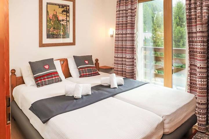 Gîte pour 4 personnes, avec jardin dans Siviez - 2