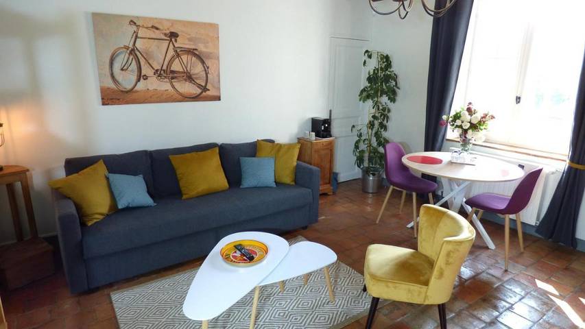 Gîte pour 4 personnes, avec terrasse ainsi que jardin et vue à Chisseaux - 3