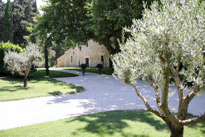 Chambre d’hôte pour 2 personnes, avec Terrasse et Jardin ainsi que Piscine et Vue à Avignon