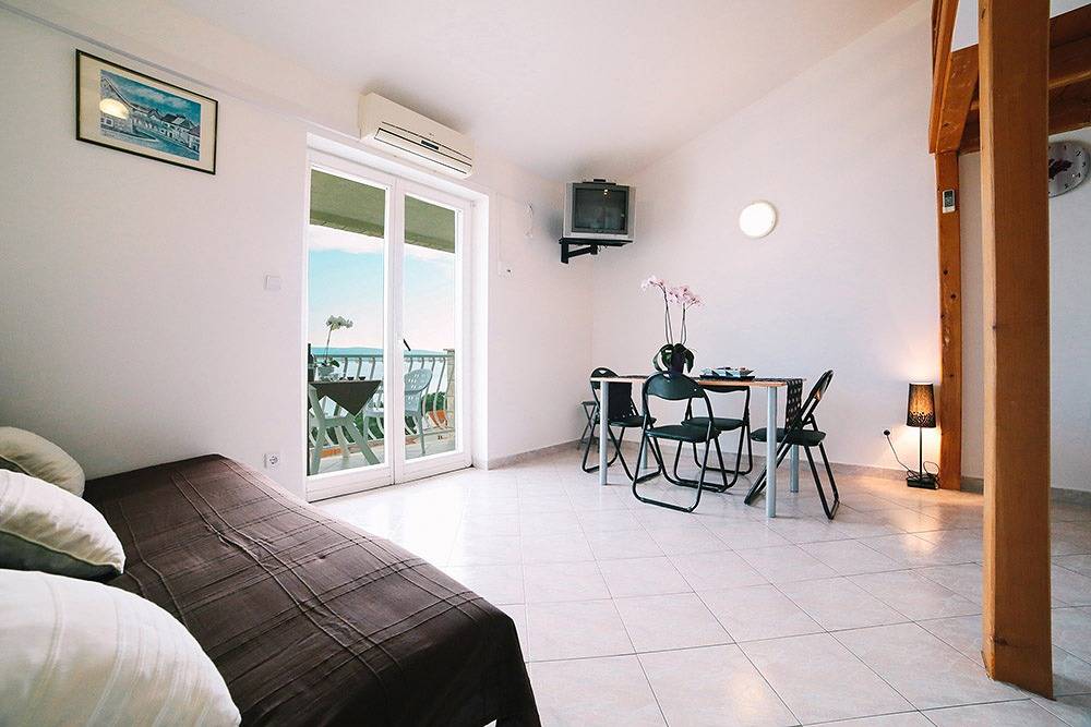 Ganze Wohnung, Ferienwohnung in Duće mit Meerblick, Balkon, Klimaanlage, W-Lan (4167-5) in Dugi Rat, Split-Dalmatien