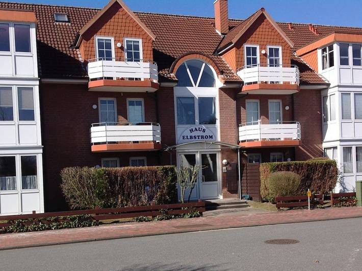 Ferienhaus für 4 Personen, mit Terrasse und Garten in Döse