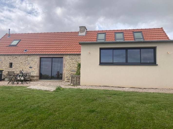 Location de vacances pour 2 personnes, avec Terrasse ainsi que Jardin et Vue dans Néville-sur-Mer - 4