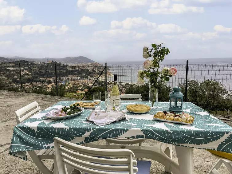 Ganze Wohnung, 2 Zimmer 4 Personen in Poggi (Imperia), Imperia