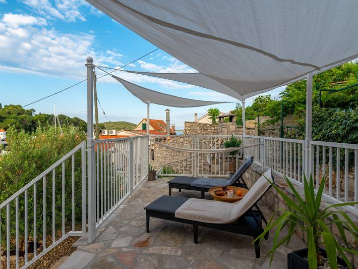 Ferienhaus für 6 Personen mit Meerblick in Maslinica, Solta
