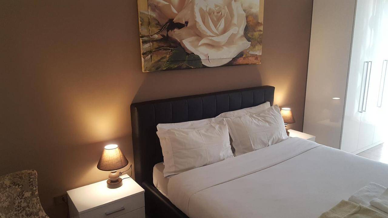 Two-Bedroom Apartment with Balcony in Centro Storico di Verona, Verona