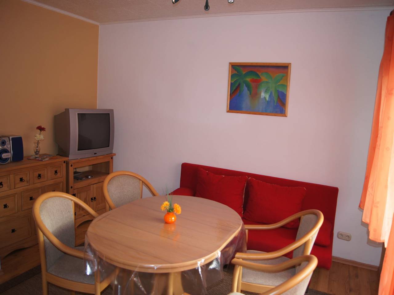 Ferienhaus in Serams nahe Binz Strand in Neu-Süllitz, Zirkow