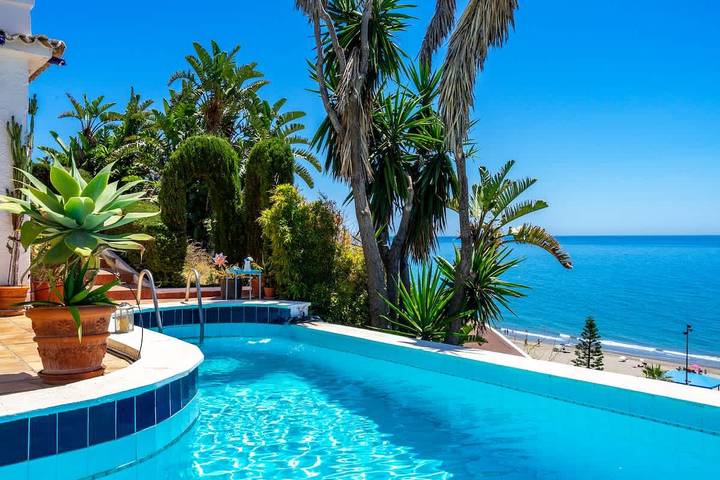 Villa for 10 people, with garden in Fuengirola