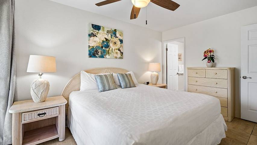 Vacation rental for 4 people, with pool and balcony as well as hot tub in Kailua-Kona