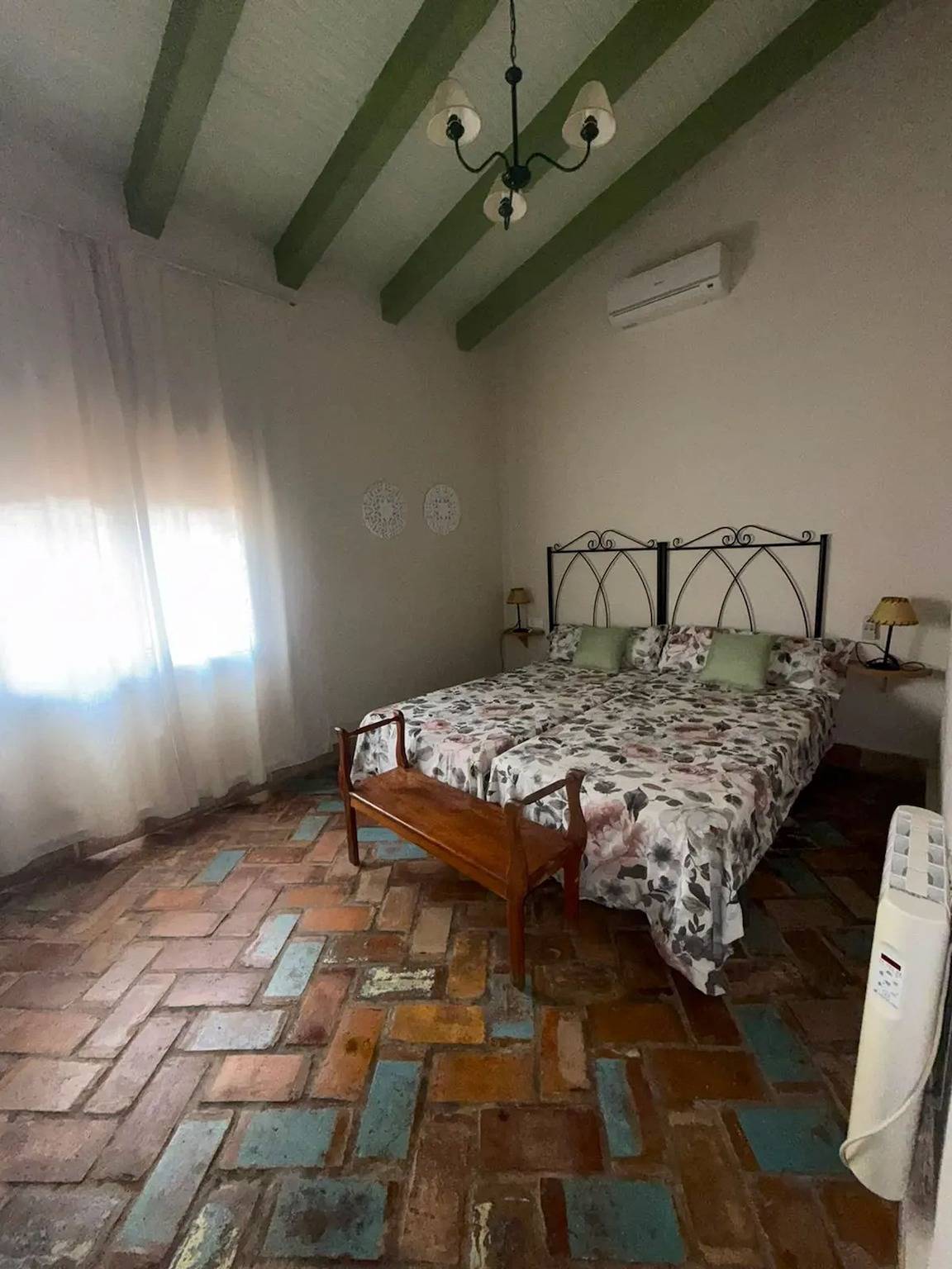 Villa spacieuse avec piscine privée à Puerto Serrano in Puerto Serrano, Province de Cadix