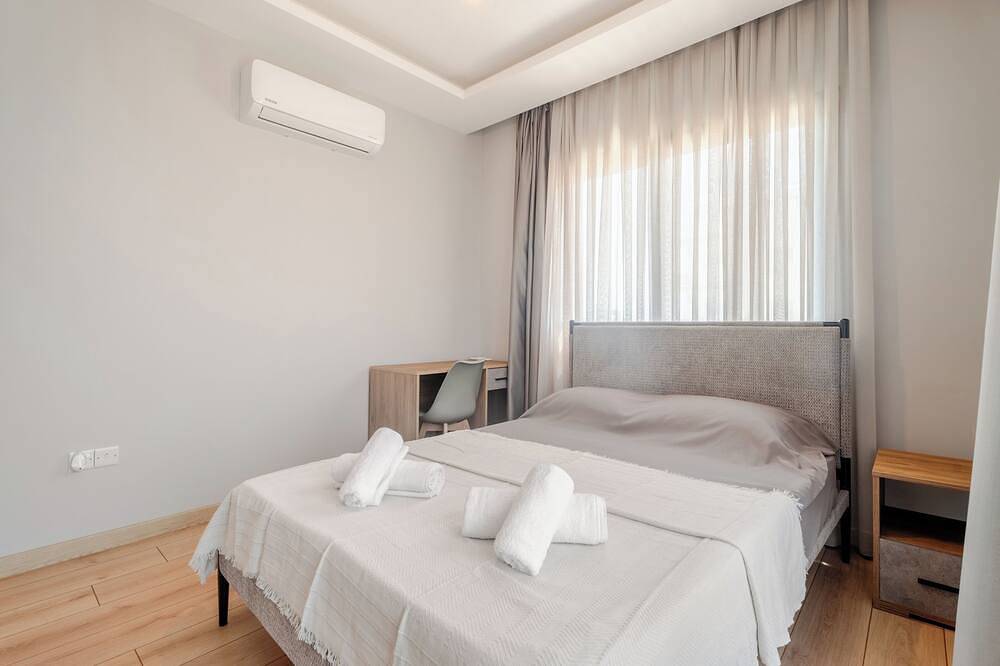 Appartement entier, Luxury & Comfort: 2Br Apt with Full Ac & Sea View in Famagouste, Chypre du Nord