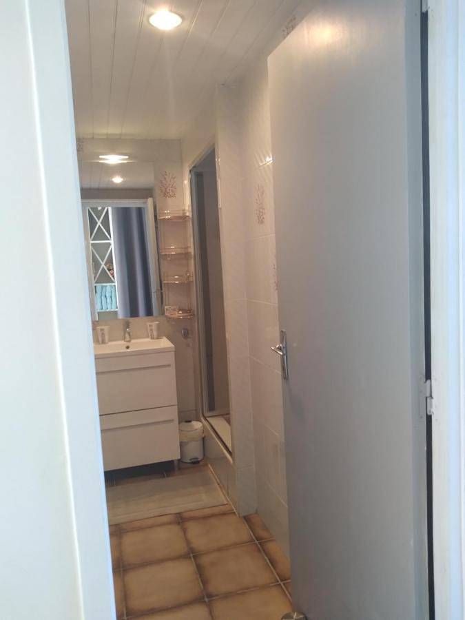 Gîte pour 4 personnes, avec jardin et piscine à Arces - 2