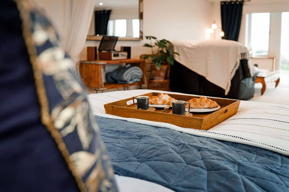 Ganze Wohnung, Spacious Sea-View Apt. Overlooking St Ives Bay in Gwithian, Cornwall