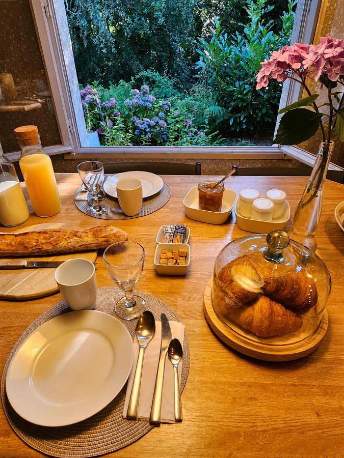 Grande suite de 45 m2 à deux pas de la mer - Petit-déjeuner inclus in Plougastel-Daoulas, Région de Brest
