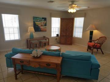 Vacation Home for 8 Guests in Port Aransas, Mustang Island, Picture 4
