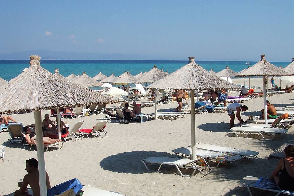 Ganze Wohnung, Chanioti Gehobene 3-Bett-Wohnung von Seaside in Chaniotis, Kassandra