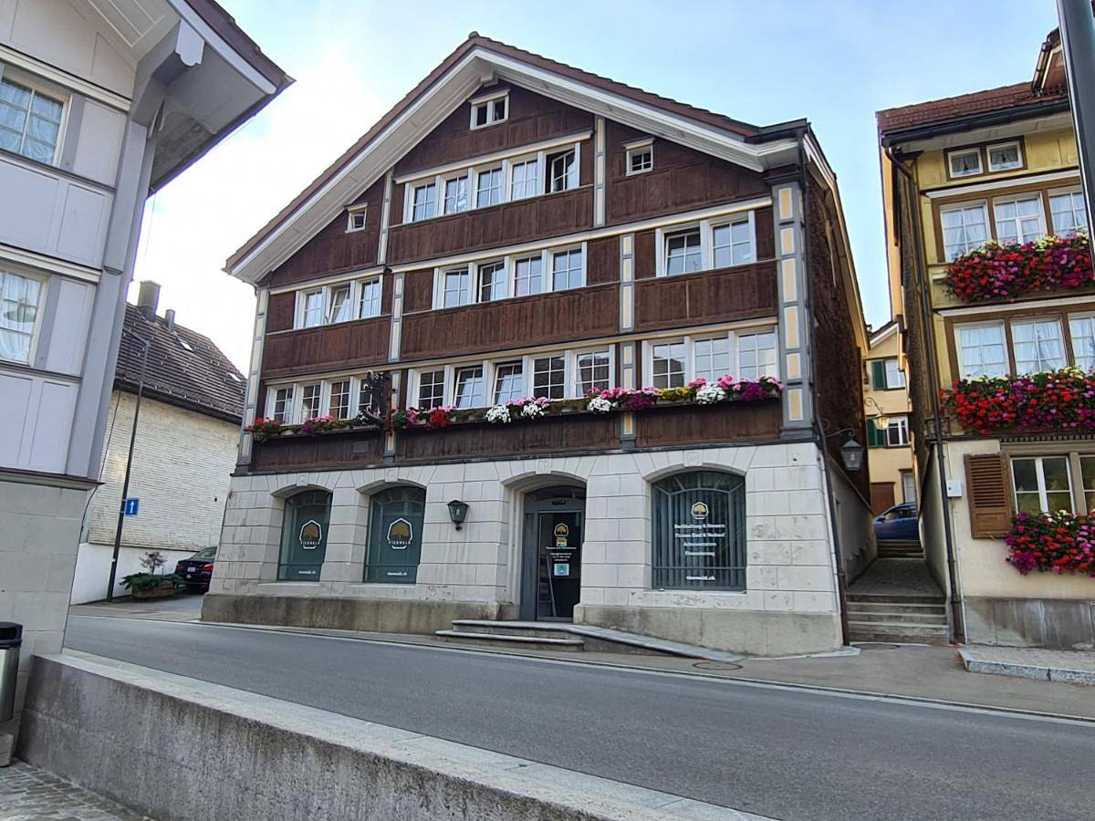 Ganze Ferienwohnung, Bed in 6-Bed Mixed Dormitory Room in Urnäsch, Zürich Voralpen