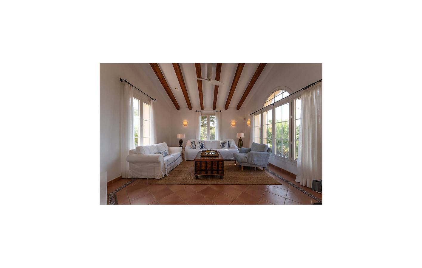 Seaside Retreat with Pool, Terrace & WiFi, 2km to Cala en Cranc in Port d'Andratx, Andratx