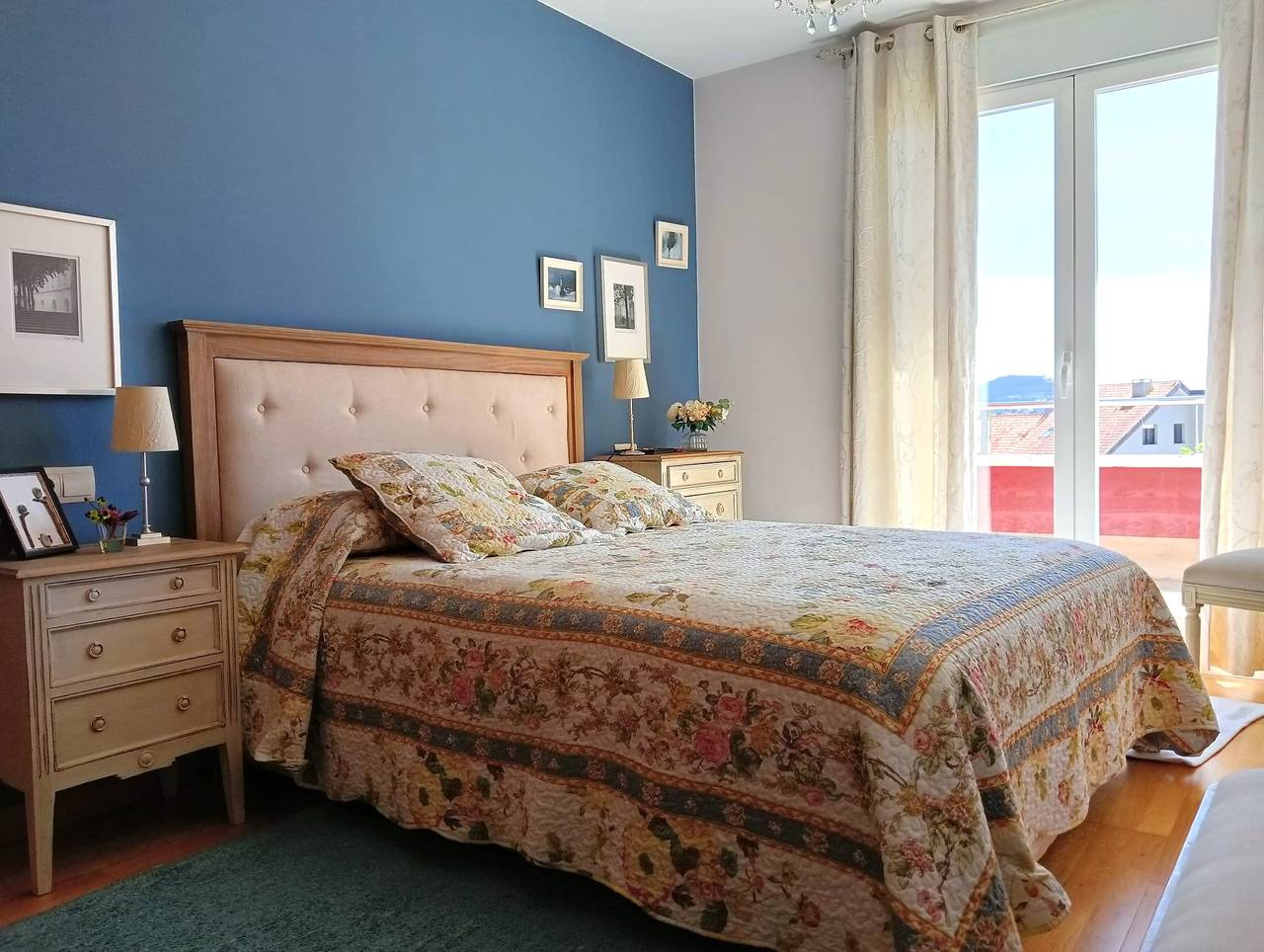 Ganze Ferienwohnung, 3 Bed Flat - Sleeps 6 - Pool - Garden - Parking in Vilagarcía de Arousa, Rías Baixas