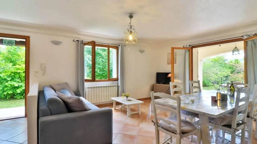 Location de vacances pour 5 personnes, avec jardin, animaux acceptés à Le Bar-sur-Loup - 2