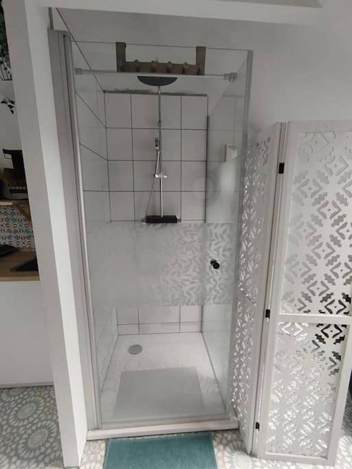 Appartement entier, One-Bedroom Apartment in Saint-Brisson, Parc naturel régional du Morvan