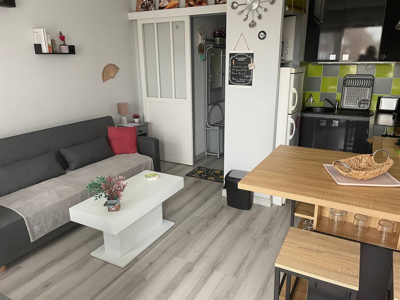 Appartement entier, Appartement de vacances pour 2 personnes avec terrasse in Courseulles-Sur-Mer, Région De Caen