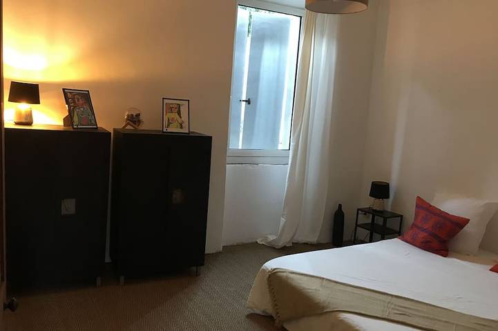 Location de vacances pour 8 personnes, avec terrasse à Saint-Martin-de-Castillon - 2