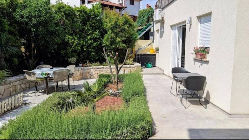 Maison d’hôte pour 5 personnes, avec jardin et vue à Pula - 4