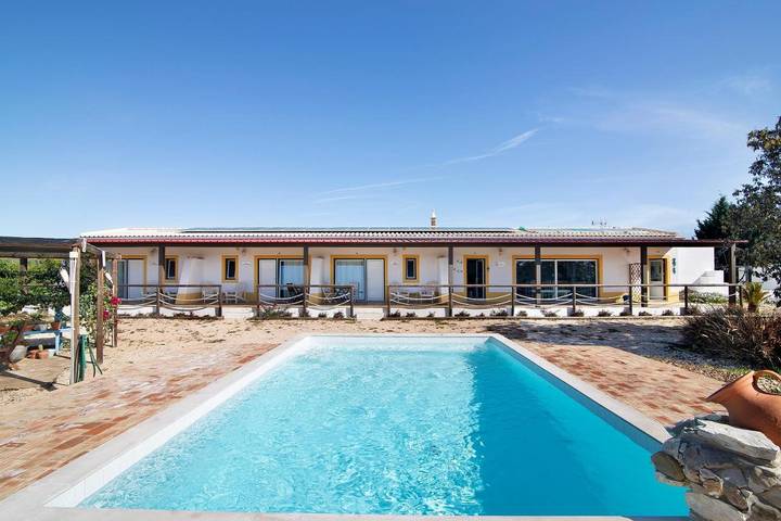 Bed and Breakfast für 3 Personen, mit Pool und Kinderpool sowie Garten - 1