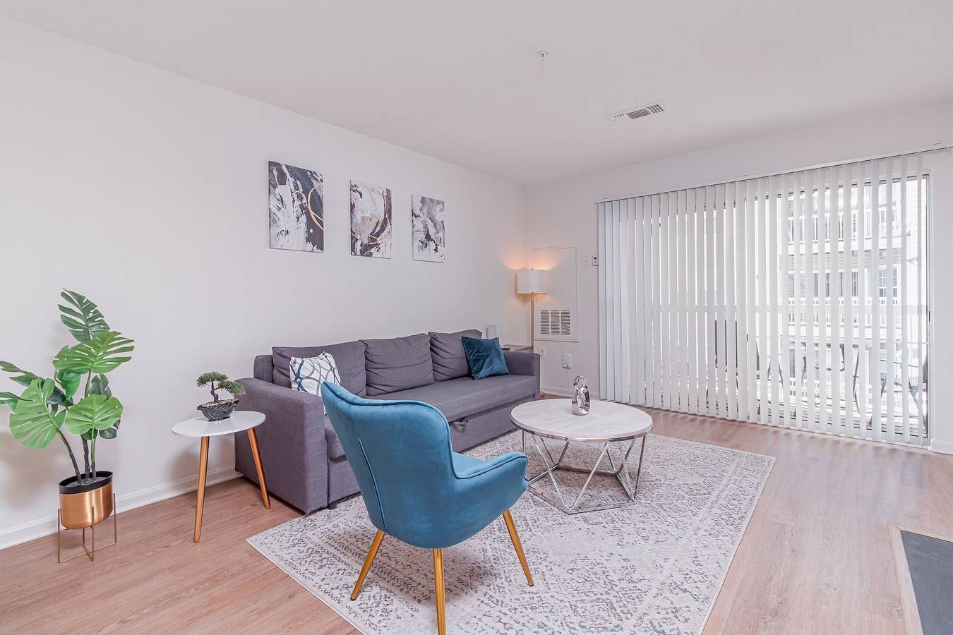 Entire apartment, Luxe | Haven | Free-Parking in Tysons Corner, Fairfax County