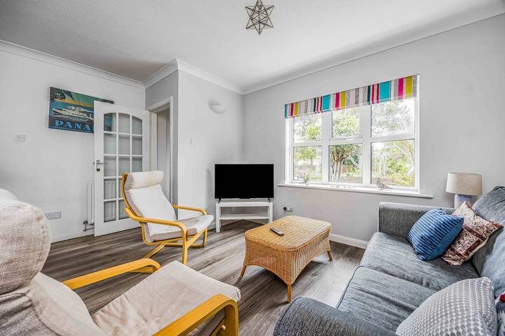 Holiday rental for 4 people, with garden and terrace, with pets in West Wittering