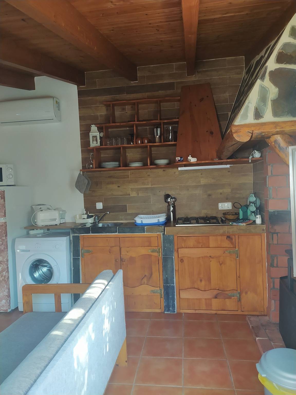 Ferienhaus 'Coureladaltura 1' mit Bergblick, Wlan und Klimaanlage in Bordeira, Naturpark Südwest-Alentejo und Costa Vicentina
