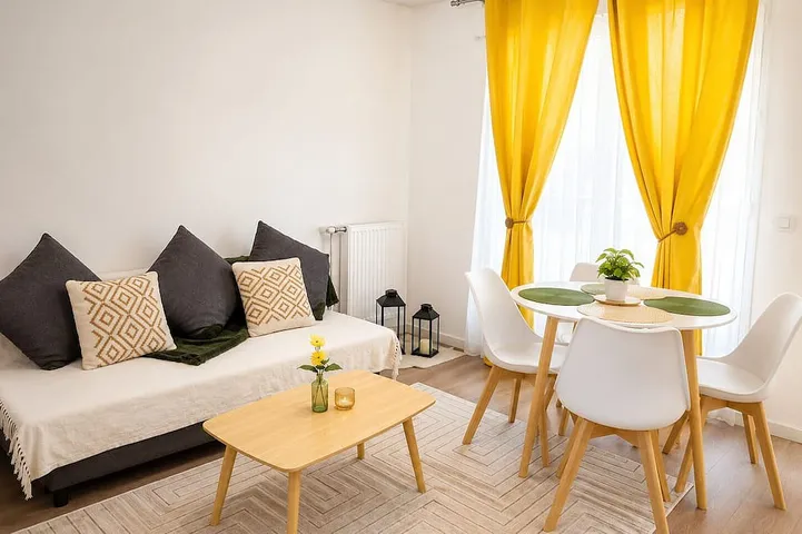 Appartement entier, Cosy Bondy. Appartement chaleureux avec parking, Wi-Fi, balcon, proche transport in Bondy, Seine-Saint-Denis