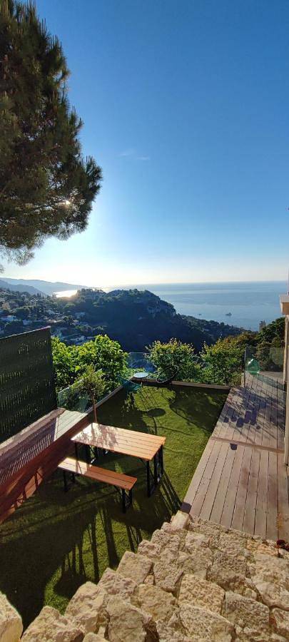 Appartement entier, Exceptional sea view apartment, Monaco 15 min in La Turbie, Côte méditerranéenne (France)