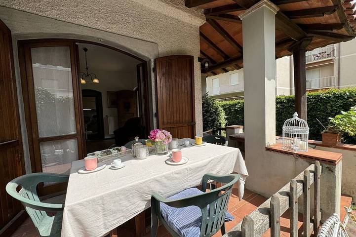 Villa per 6 persone, con giardino, con animali domestici a Lido di Camaiore
