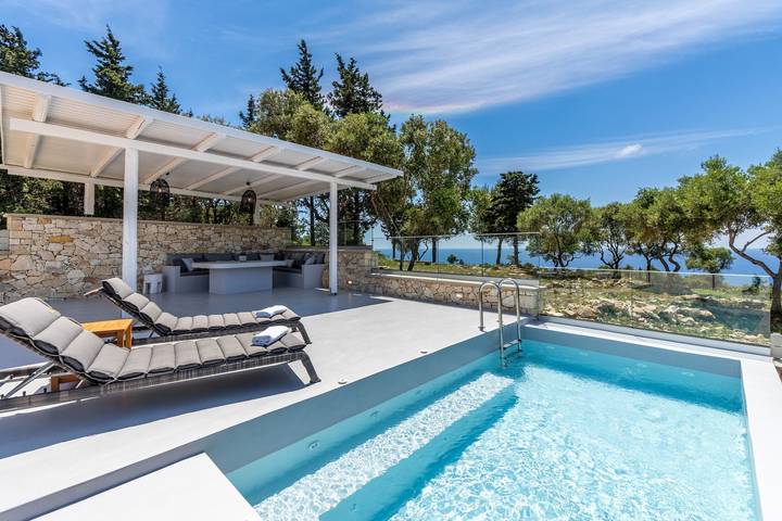 Villa voor 4 personen, with Balkon and Whirlpool as well as Tuin
