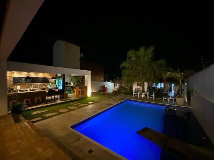 Casas e apartamentos de temporada para 8 pessoas, com piscina e jardim em Pampulha