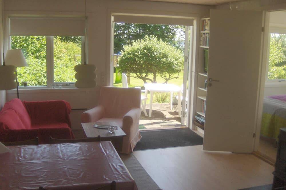 Wooden holiday home at 1100 m2 forest land for 2 persons in Kruså, Flensburger Förde (Denmark)
