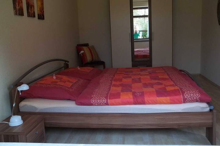 Ferienwohnung für 3 Personen, mit Terrasse und Garten in Buxtehude - 2