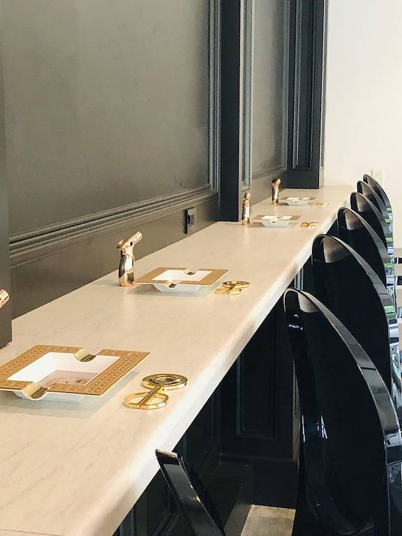 Vacation rental for 10 people, with yard and hot tub in San José