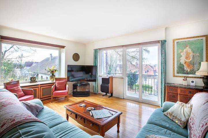 Location de vacances pour 6 personnes, avec balcon et jardin à Brunstatt