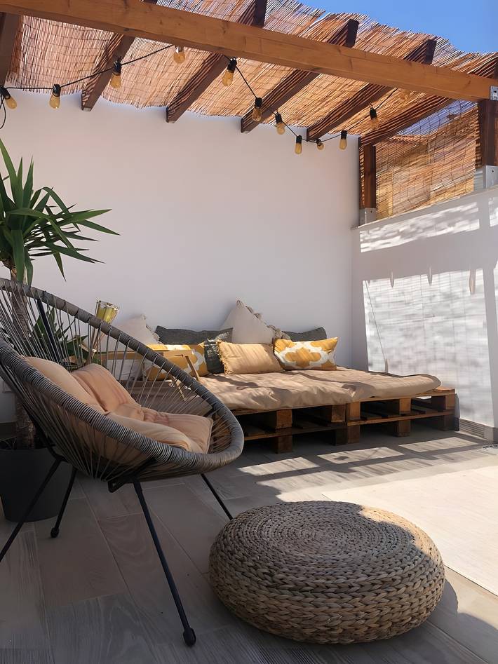Casa Ferreiro Villa with Jacuzzi, Wi-Fi & Air Conditioning in Valada in Valada, Tejo River